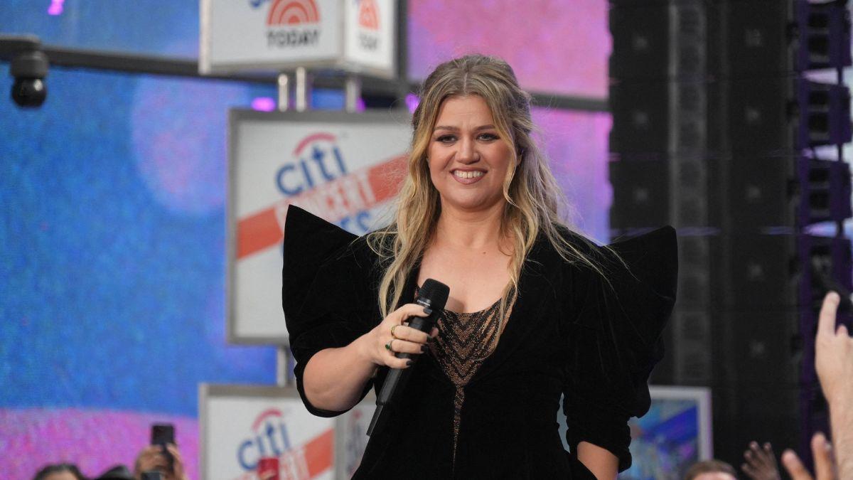 Following a brief hiatus, Clarkson returned to her talk show focused on helping her children heal.