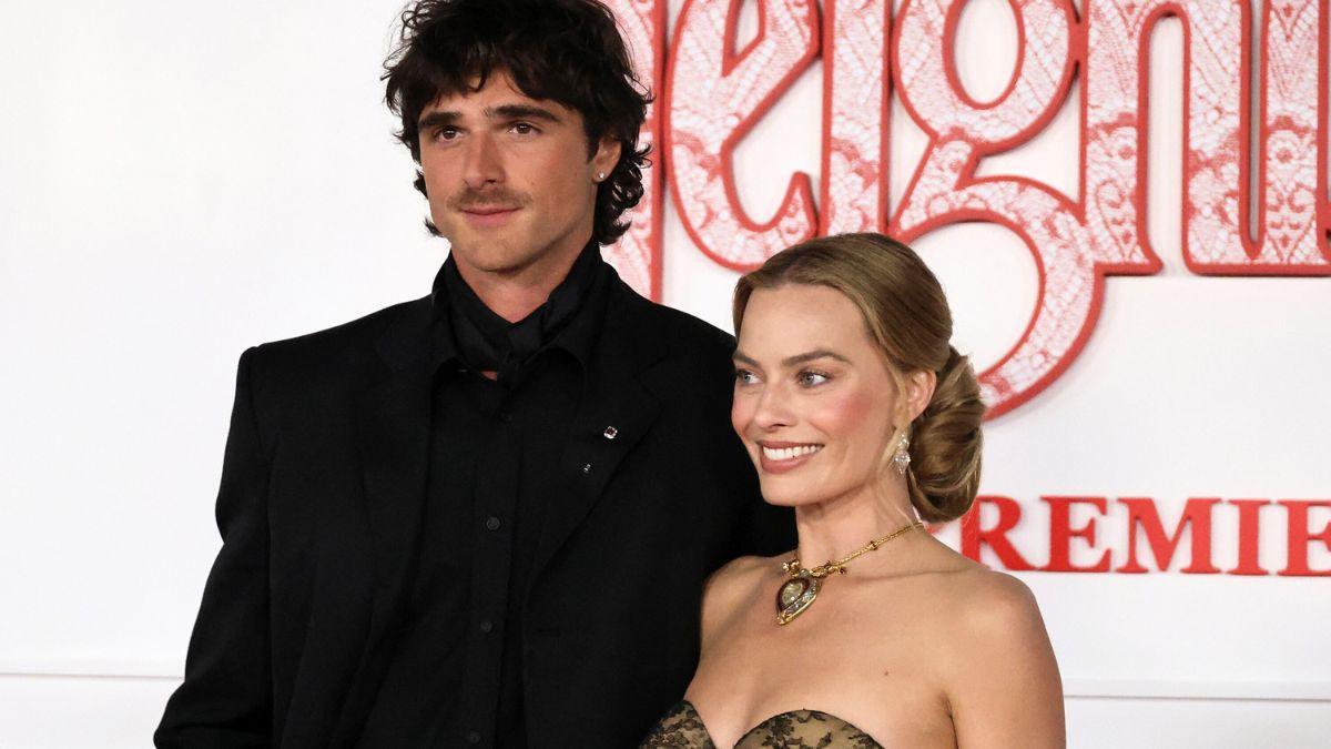 Photo of Jacob Elordi and Margot Robbie