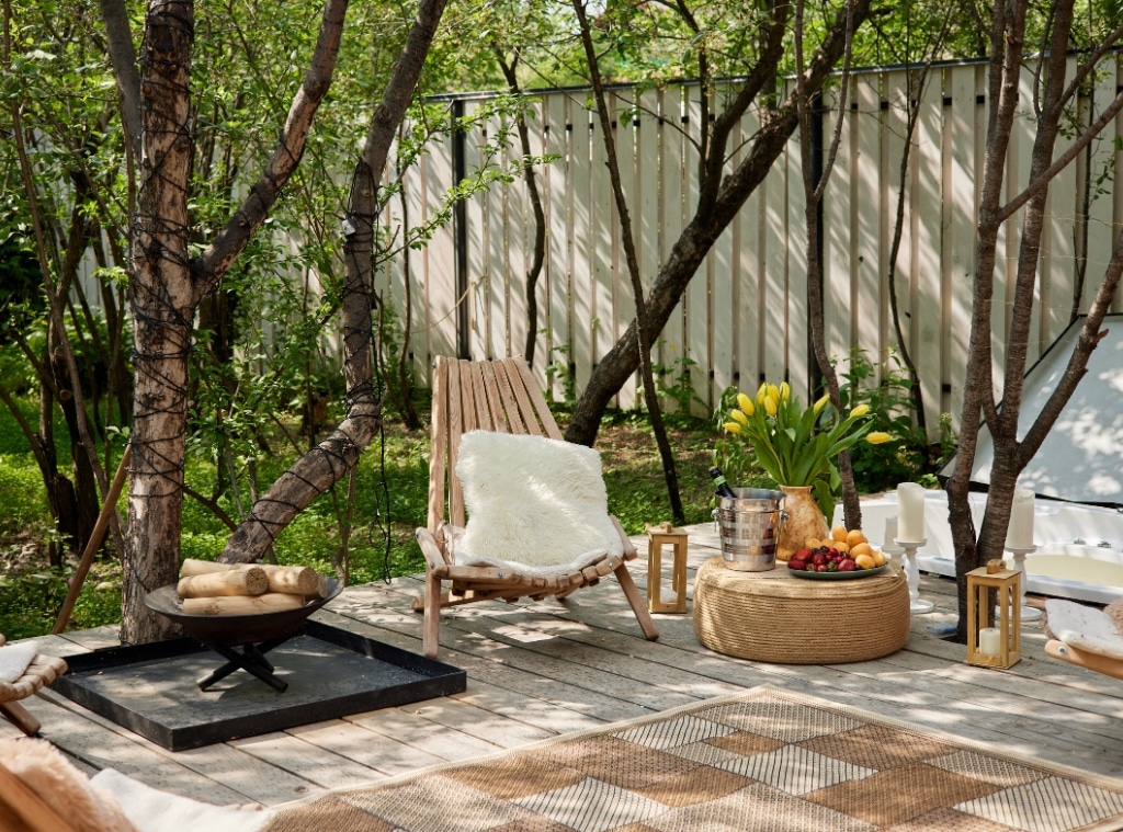 Shop Amazon Outdoor Decor Section