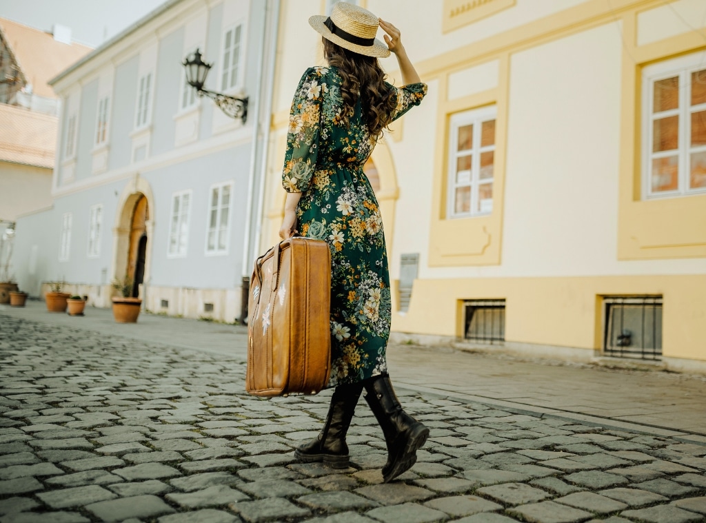 Shop Cheap Weekend Bags That Look Expensive