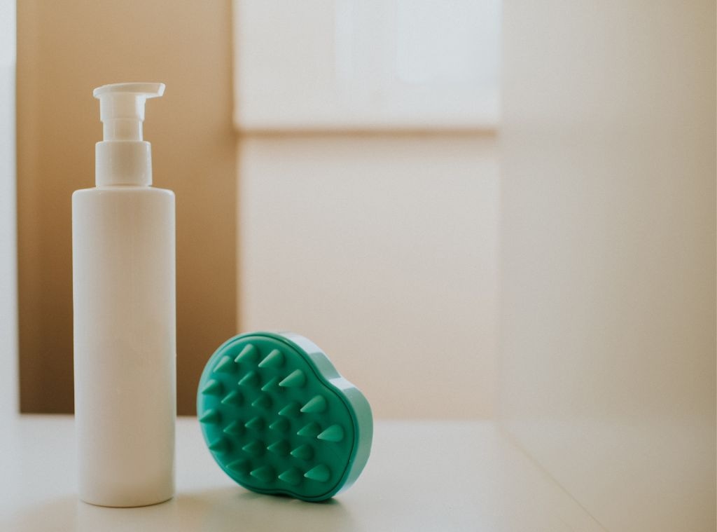 shop_thickening hair care pura d'or_hero