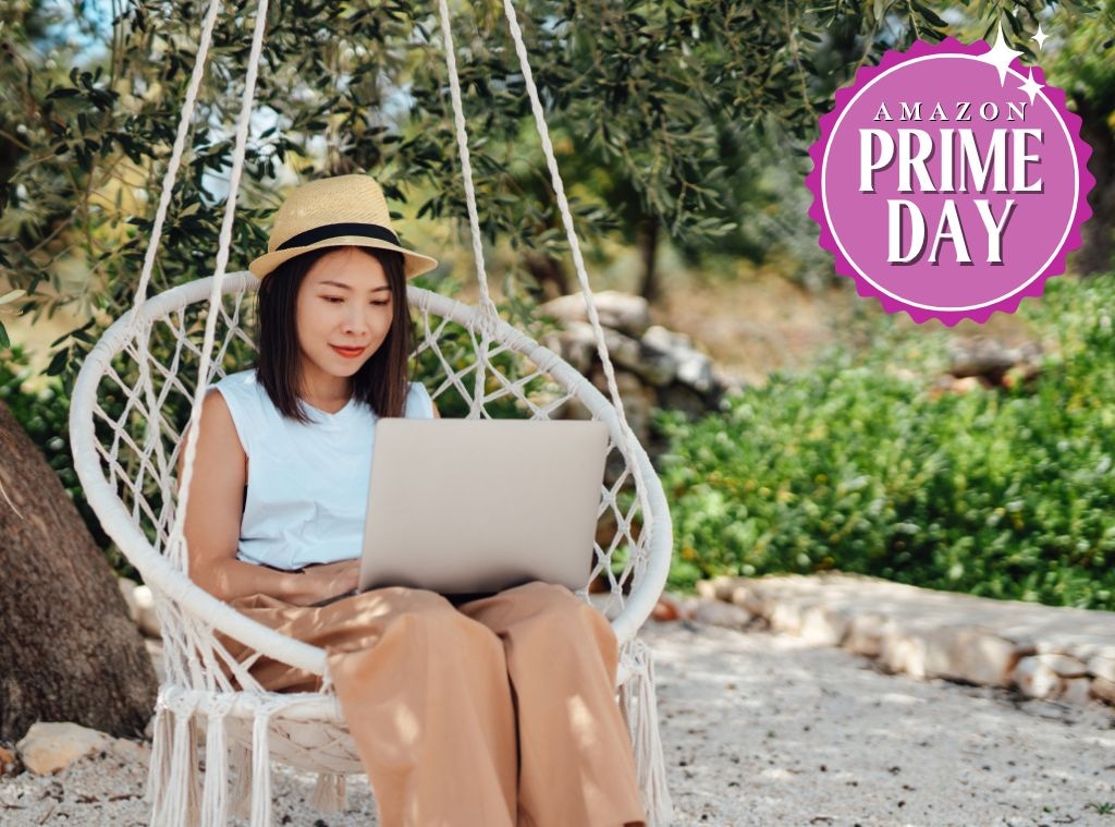 shop_amazon prime day_internet famous_hero