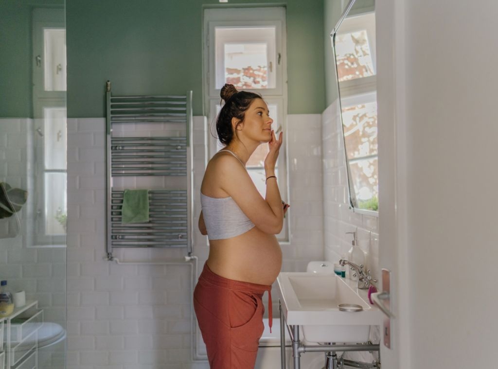 shop_pregnancy friendly skincare_hero