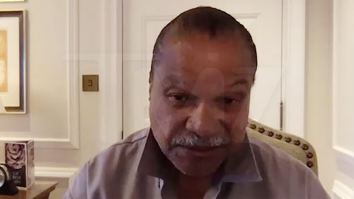 bd1791f4712c49ad8ae60cf706cc9fe9_md 040623_billy_dee_williams_star_wars_kal