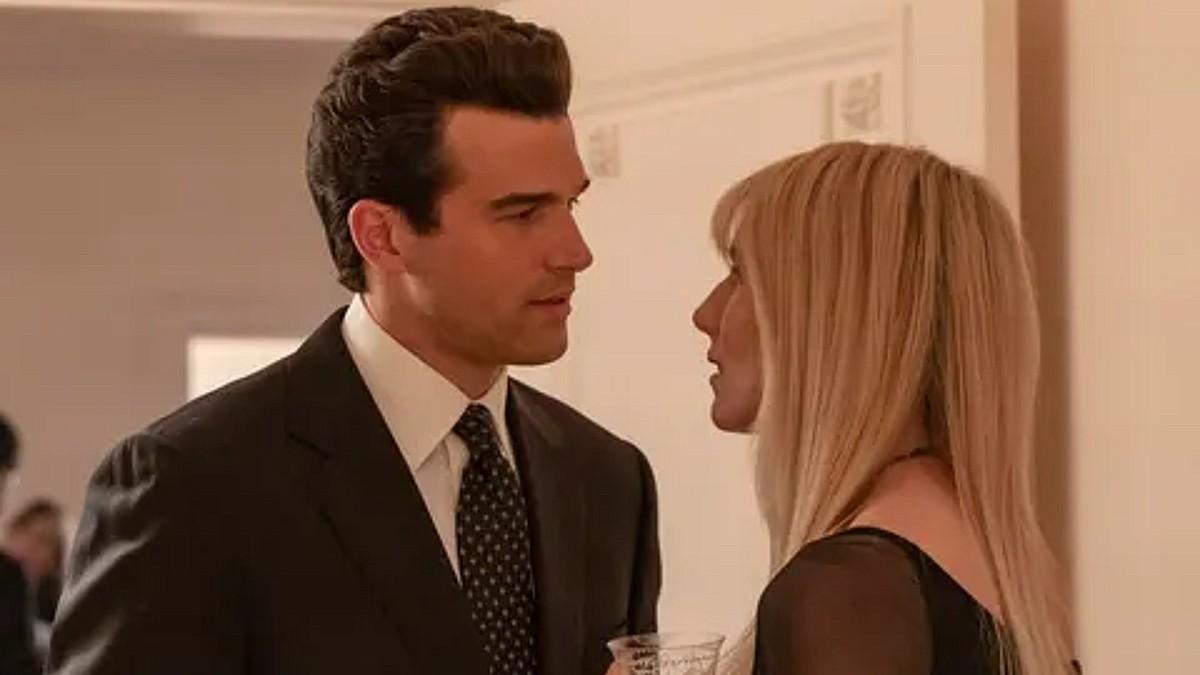 Photo of Sarah Pidgeon and Paul Anthony Kelly