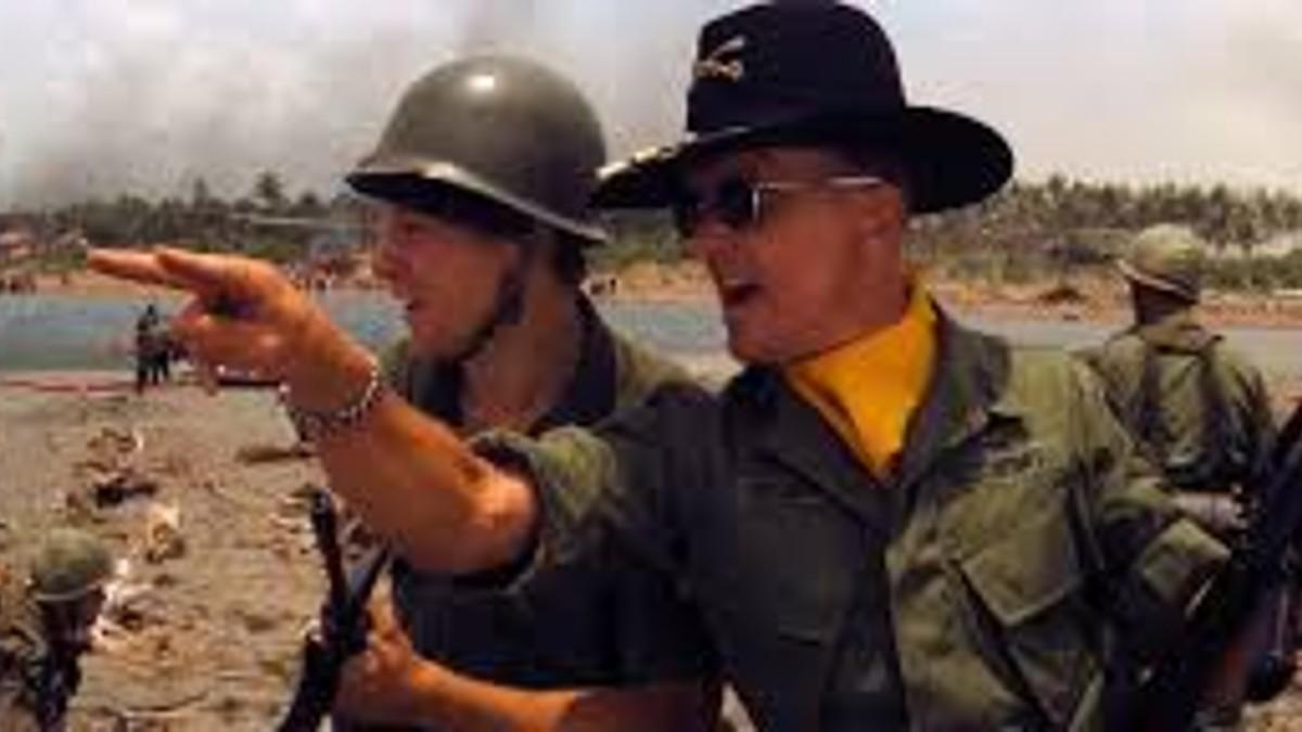 meet-the-real-life-vietnam-veteran-who-inspired-robert-duvalls-swaggering-stetson-sporting-napalm-nut-lt-col-kilgore-untied-artists2jpg-1771870513382 The film received several Oscars.