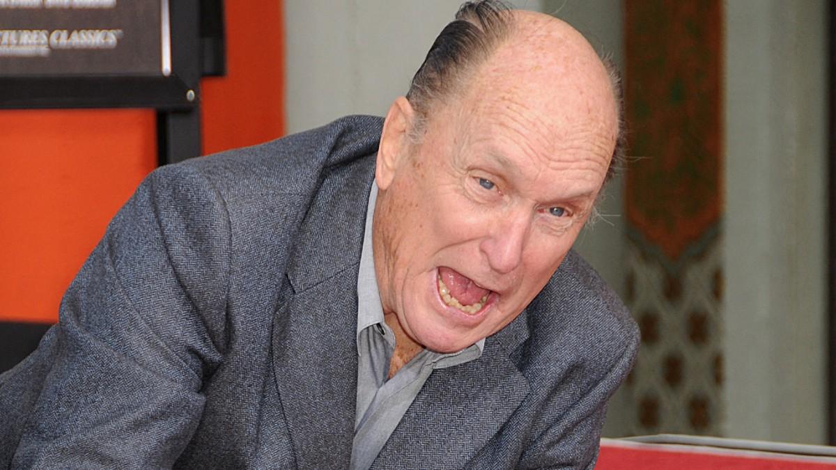 meet-the-real-life-vietnam-veteran-who-inspired-robert-duvalls-swaggering-stetson-sporting-napalm-nut-lt-col-kilgore55-1771870645612 Photo of Robert Duvall